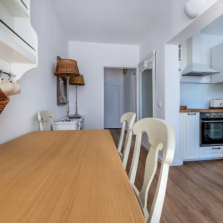 Moderne Nur 400 Meter Zum