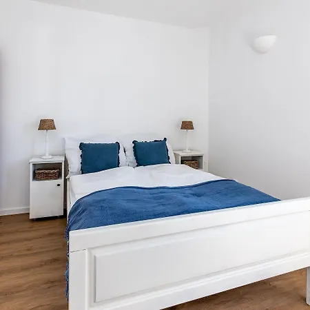 Apartman Moderne Nur 400 Meter Zum Baska (Krk)